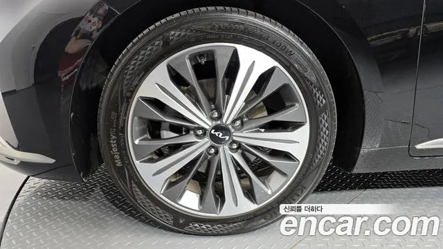 2022 Kia K8 Hybrid Signature Sold VIN KNAM6411BNA010093 – photo 14