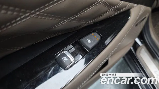 2022 Kia K8 Hybrid Signature Sold VIN KNAM6411BNA022491 – exterior detail