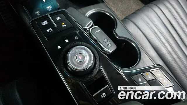 2023 Kia K8 Hybrid Signature Sold VIN KNAM6411BPA025104 – exterior detail
