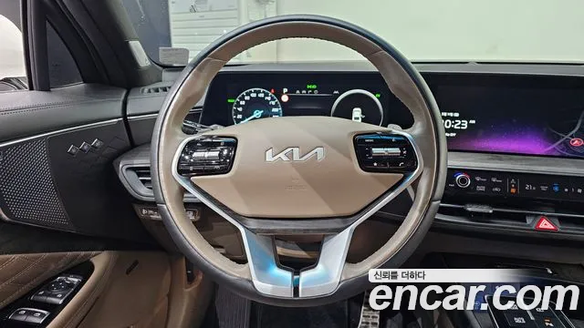 2023 Kia K8 Hybrid Signature Sold VIN KNAM6411BPA025186 – rear exterior