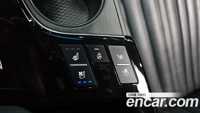 2023 Kia K8 Hybrid Signature Sold VIN KNAM6411BPA033435 – interior seats