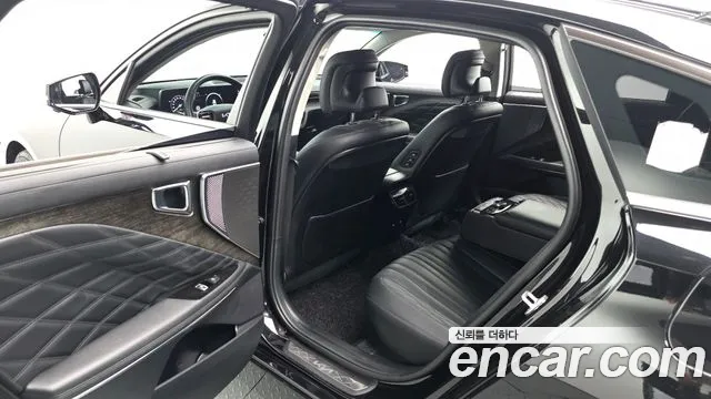 2023 Kia K8 Hybrid Signature Sold VIN KNAM6411BPA040760 – engine bay