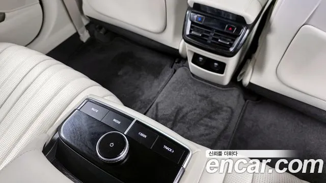 2023 Kia K8 Hybrid Signature Sold VIN KNAM6411BPA046328 – front exterior 2023 Kia K8 Hybrid Signature Sold VIN KNAM6411BPA046328 – front exterior