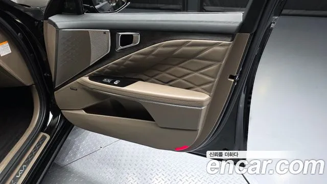 2023 Kia K8 Hybrid Signature Sold VIN KNAM6411BPA048029 – rear exterior