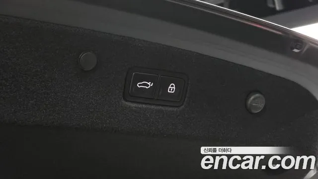 2023 Kia K8 Hybrid Signature Sold VIN KNAM6411BPA054587 – interior seats 2023 Kia K8 Hybrid Signature Sold VIN KNAM6411BPA054587 – interior seats
