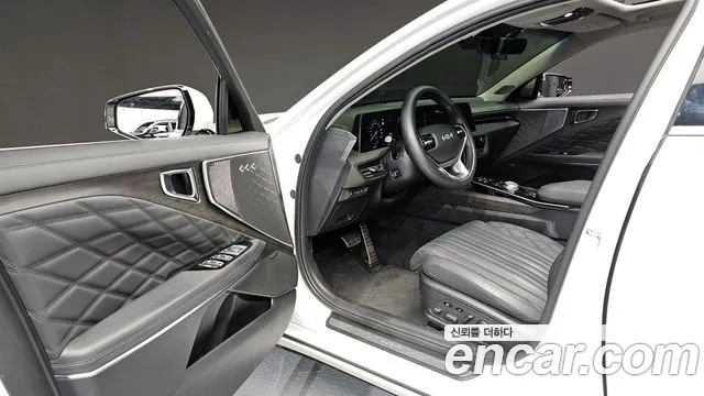 2024 Kia K8 Hybrid Signature Sold VIN KNAM6411BRA070304 – engine bay 2024 Kia K8 Hybrid Signature Sold VIN KNAM6411BRA070304 – engine bay