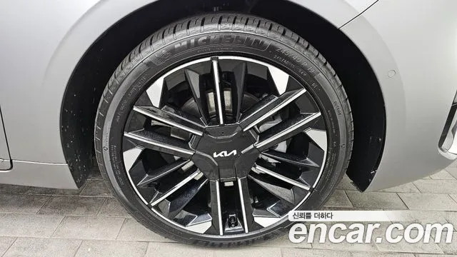 2025 Kia The New K8 Hybrid Signature VIN KNAM6411BSA093110