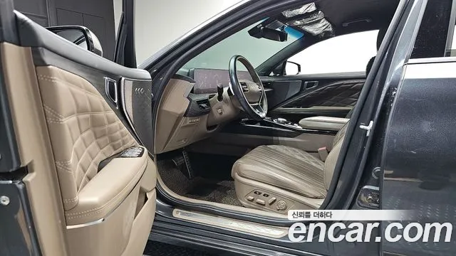 2022 Kia K8 2.5 Gasoline 2WD Sold VIN KNAM641BBNA004105 – side profile