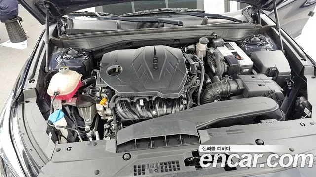 2022 Kia K8 2.5 Gasoline 2WD VIN KNAM641BBNA005162