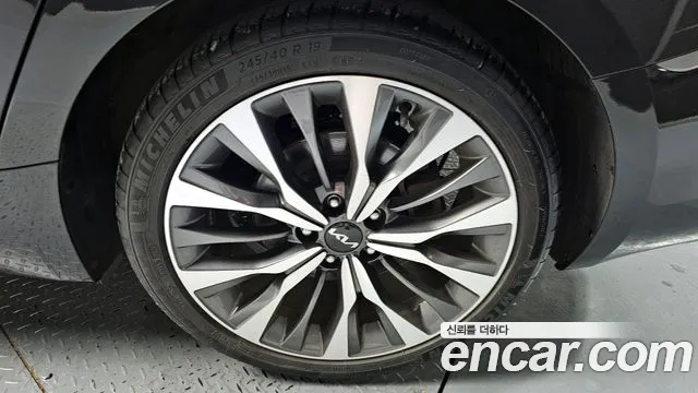 2022 Kia K8 2.5 Gasoline 2WD VIN KNAM641BBNA007446