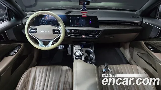 2022 Kia K8 2.5 Gasoline 2WD Sold VIN KNAM641BBNA018223 – interior seats 2022 Kia K8 2.5 Gasoline 2WD Sold VIN KNAM641BBNA018223 – interior seats