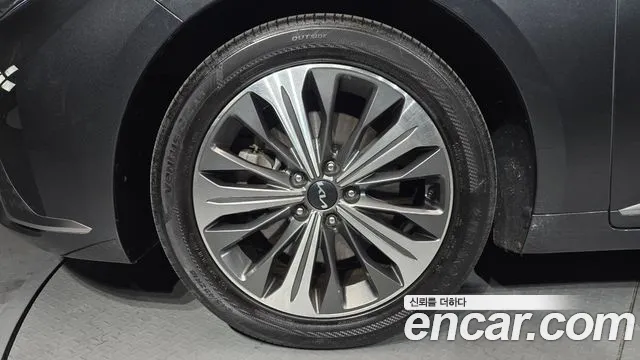 2022 Kia K8 2.5 Gasoline 2WD Sold VIN KNAM641BBNA018223 – photo 16 2022 Kia K8 2.5 Gasoline 2WD Sold VIN KNAM641BBNA018223 – photo 16