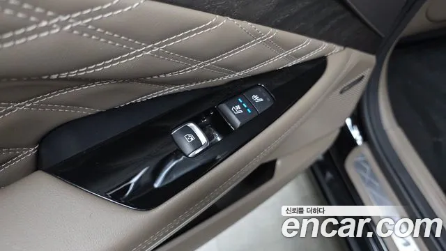 2022 Kia K8 2.5 Gasoline 2WD Sold VIN KNAM641BBNA027616 – interior seats