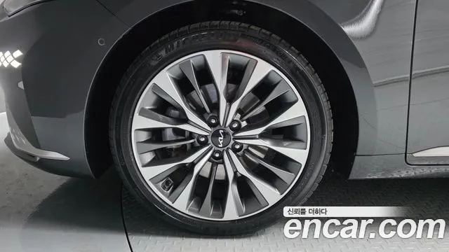 2022 Kia K8 2.5 Gasoline 2WD Sold VIN KNAM641BBNA027925 – odometer reading
