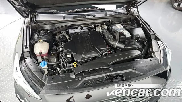 2022 Kia K8 3.5 LPG 2WD Sold VIN KNAM641FBNA030291 – exterior detail