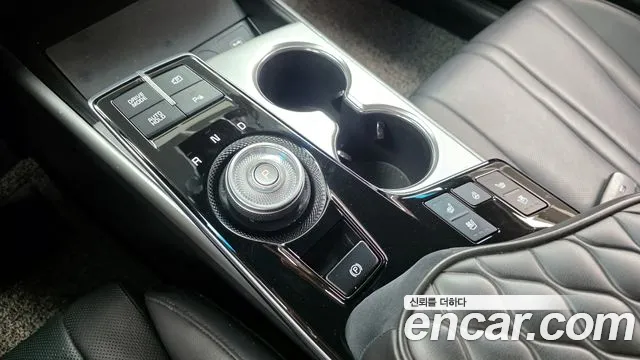 2024 Kia K8 3.5 LPG 2WD Sold VIN KNAM741FBRA061682 – trunk area