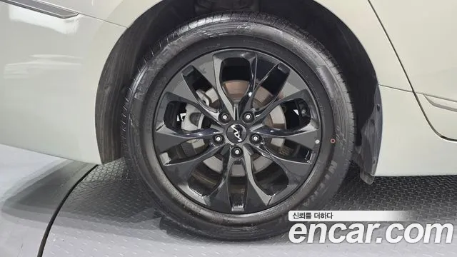 2025 Kia The New K8 3.5 LPG 2WD Sold VIN KNAM741FBSA080014 – photo 26 2025 Kia The New K8 3.5 LPG 2WD Sold VIN KNAM741FBSA080014 – photo 26