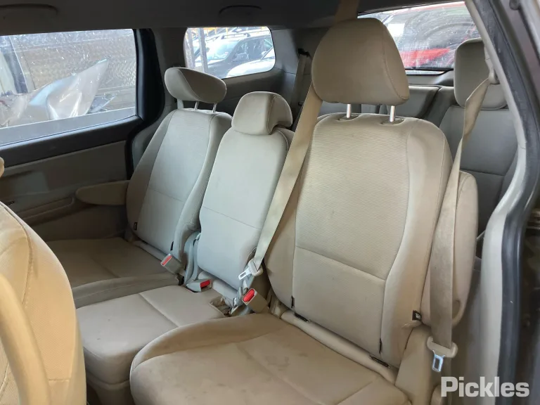 2015 Kia Carnival Damaged VIN KNAMB811MF6068849 – photo 17 2015 Kia Carnival Damaged VIN KNAMB811MF6068849 – photo 17