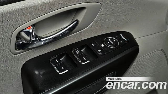 2017 Kia All New Carnival 9-Seater Luxury Sold VIN KNAMB81ABHS322094 – front exterior