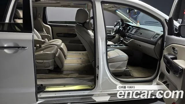 2018 Kia All New Carnival 7-seater Limousine Sold VIN KNAMB81ABJS363366 – undercarriage