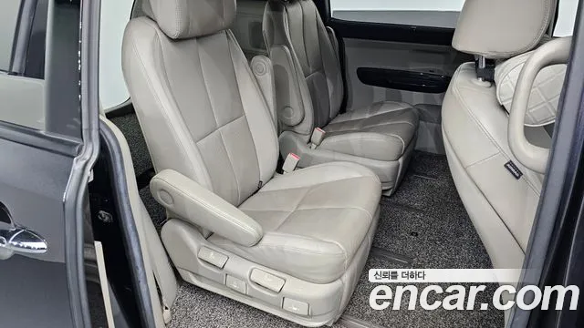 2019 Kia The New Carnival 7-Seater Limousine Sold VIN KNAMB81ABKS453872 – photo 13 2019 Kia The New Carnival 7-Seater Limousine Sold VIN KNAMB81ABKS453872 – photo 13