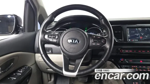 2019 Kia The New Carnival 7-Seater Limousine Sold VIN KNAMB81ABKS481764 – trunk area