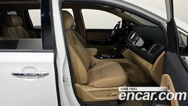 2019 Kia The New Carnival 7-Seater Limousine Sold VIN KNAMB81ABKS491195 – front exterior