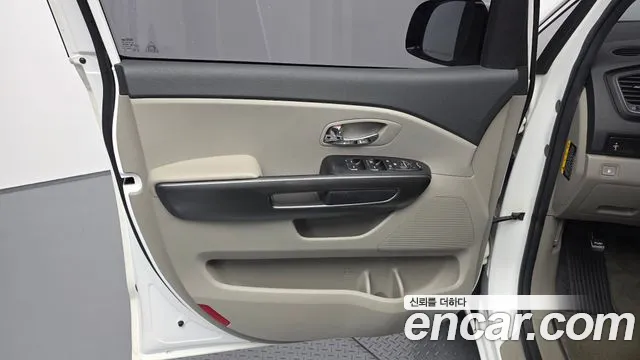 2019 Kia The New Carnival 9-Seater Luxury Sold VIN KNAMB81ABKS492048 – photo 20