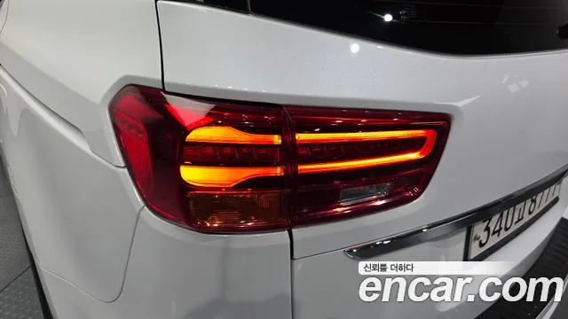 2019 Kia The New Carnival 9-Seater Luxury Sold VIN KNAMB81ABKS492048 – photo 23