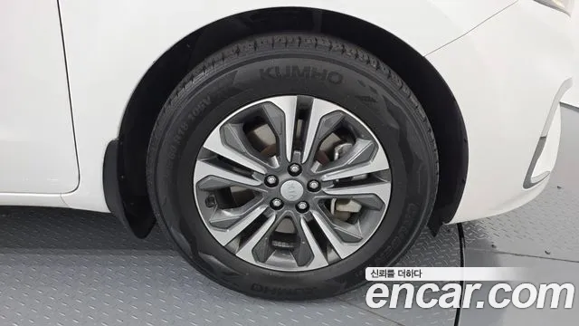 2019 Kia The New Carnival 9-Seater Luxury Sold VIN KNAMB81ABKS492048 – photo 29
