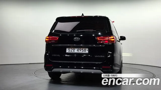 2019 Kia The New Carnival 7-Seater Limousine Sold VIN KNAMB81ABKS518658 – photo 17