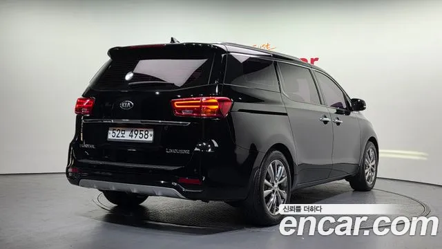 2019 Kia The New Carnival 7-Seater Limousine Sold VIN KNAMB81ABKS518658 – photo 19