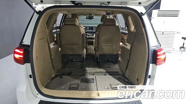 2019 Kia The New Carnival 7-Seater Limousine Sold VIN KNAMB81ABKS536586 – engine bay