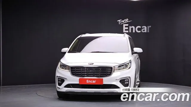 2019 Kia The New Carnival 7-Seater Limousine Sold VIN KNAMB81ABKS536586 – trunk area