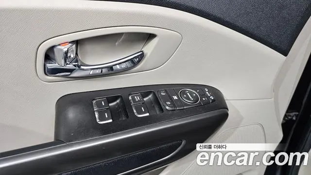 2019 Kia The New Carnival 9-Seater Luxury Sold VIN KNAMB81ABKS551234 – photo 12 2019 Kia The New Carnival 9-Seater Luxury Sold VIN KNAMB81ABKS551234 – photo 12