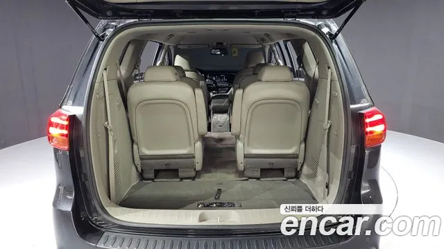 2019 Kia The New Carnival 9-Seater Luxury Sold VIN KNAMB81ABKS551234 – photo 17 2019 Kia The New Carnival 9-Seater Luxury Sold VIN KNAMB81ABKS551234 – photo 17