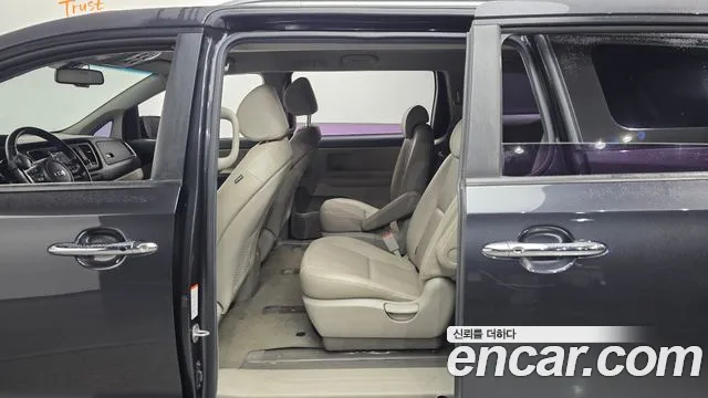 2019 Kia The New Carnival 9-Seater Luxury Sold VIN KNAMB81ABKS562342 – side profile