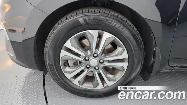 2020 Kia The New Carnival 9-Seater Luxury VIN KNAMB81ABLS618711