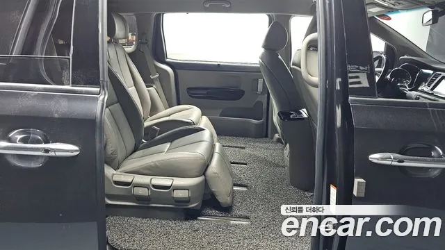 2020 Kia The New Carnival 7-Seater Limousine Sold VIN KNAMB81ABLS637096 – photo 18