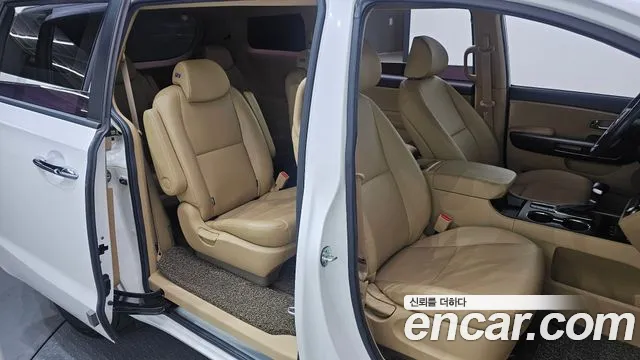 2020 Kia The New Carnival 9-Seater Luxury Sold VIN KNAMB81ABLS655218 – front exterior 2020 Kia The New Carnival 9-Seater Luxury Sold VIN KNAMB81ABLS655218 – front exterior
