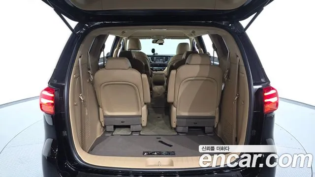 2020 Kia The New Carnival 9-Seater Luxury Sold VIN KNAMB81ABLS657619 – exterior detail