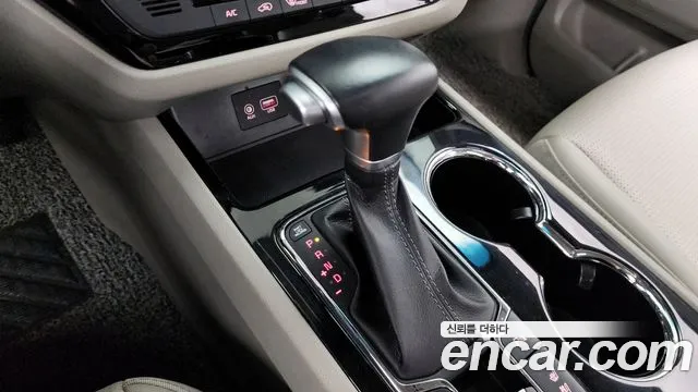 2020 Kia The New Carnival Gasoline 9-Seater Prestige Sold VIN KNAMC811BLS672633 – side profile