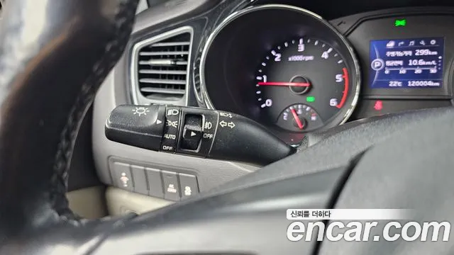 2017 Kia All New Carnival 9-seater Prestige Sold VIN KNAMC81ABHS302804 – dashboard
