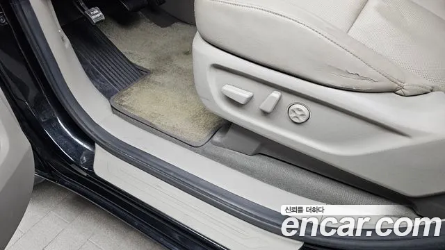 2017 Kia All New Carnival 9-seater Prestige Sold VIN KNAMC81ABHS302804 – engine bay
