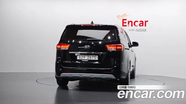 2017 Kia All New Carnival 9-seater Prestige Sold VIN KNAMC81ABHS302804 – photo 12