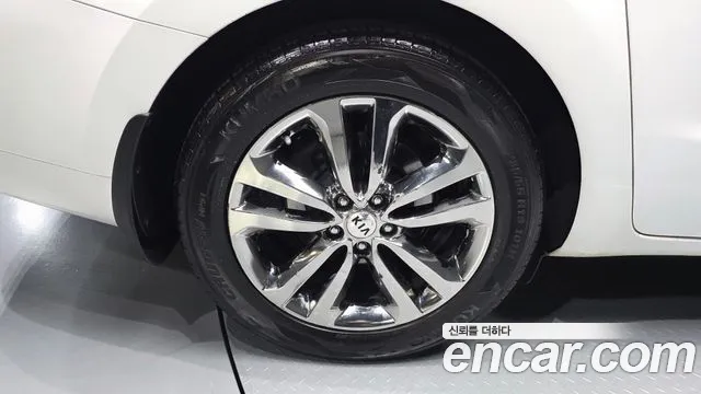 2017 Kia All New Carnival 9-seater Prestige Sold VIN KNAMC81ABHS310700 – engine bay