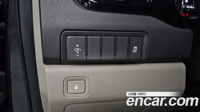 2017 Kia All New Carnival 9-seater Prestige Sold VIN KNAMC81ABHS311062 – photo 13