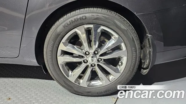2017 Kia All New Carnival 9-seater Prestige Sold VIN KNAMC81ABHS311062 – photo 16