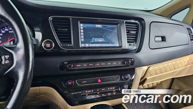 2017 Kia All New Carnival 9-seater Prestige Sold VIN KNAMC81ABHS343398 – dashboard