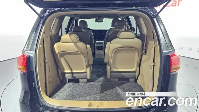 2017 Kia All New Carnival 9-seater Prestige Sold VIN KNAMC81ABHS343398 – photo 14